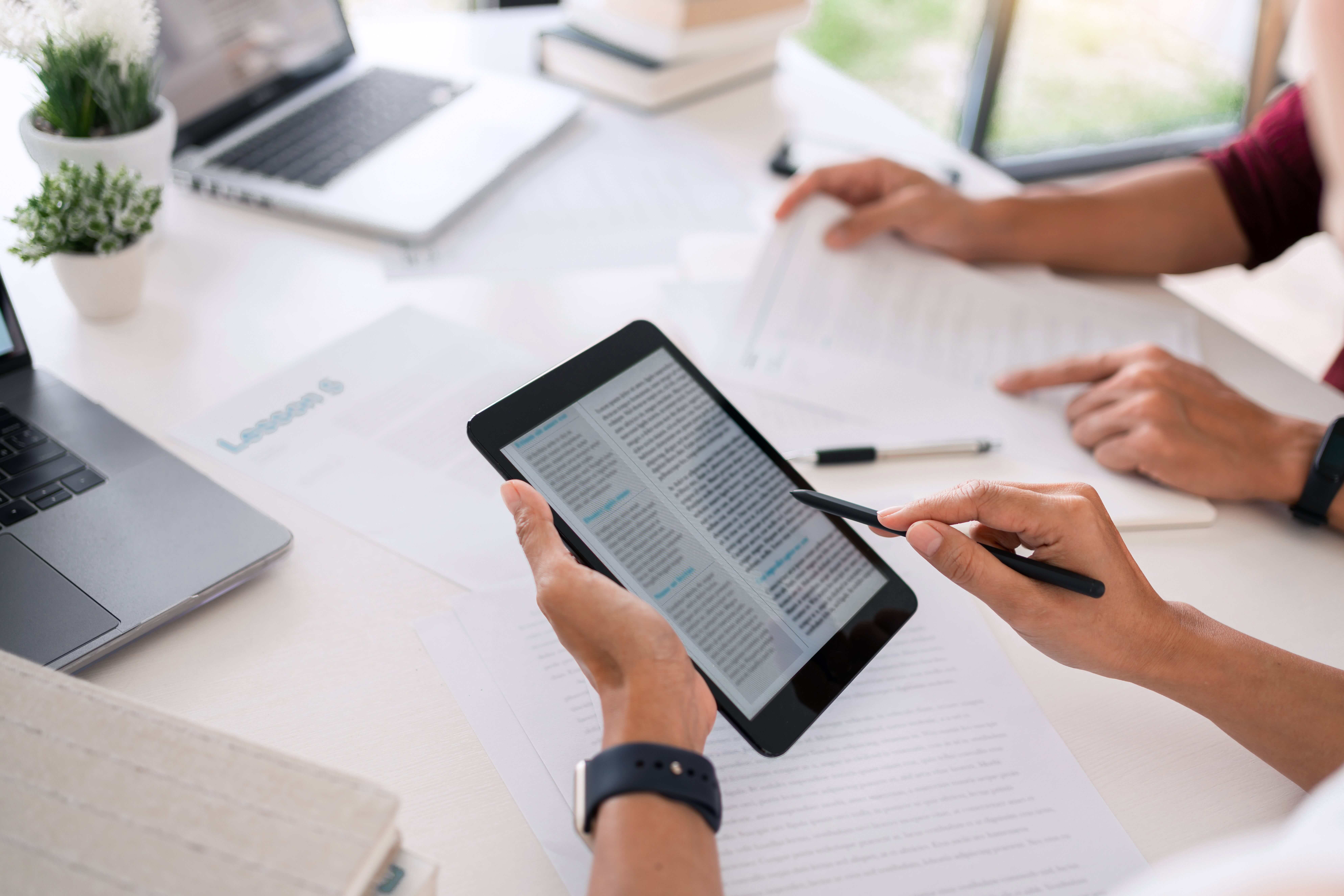 Navigating the World of English Language Schools Abroad: A Guide to Making the Right Choice